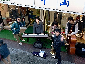 路上ライブ4