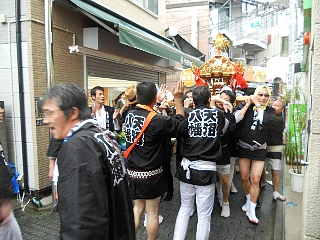 天沼八幡神社　宮神輿