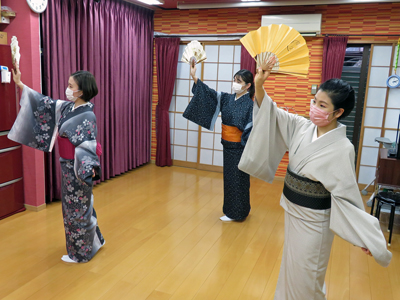 東扇派藤間流・瑞穂流・日舞研究会の店内写真